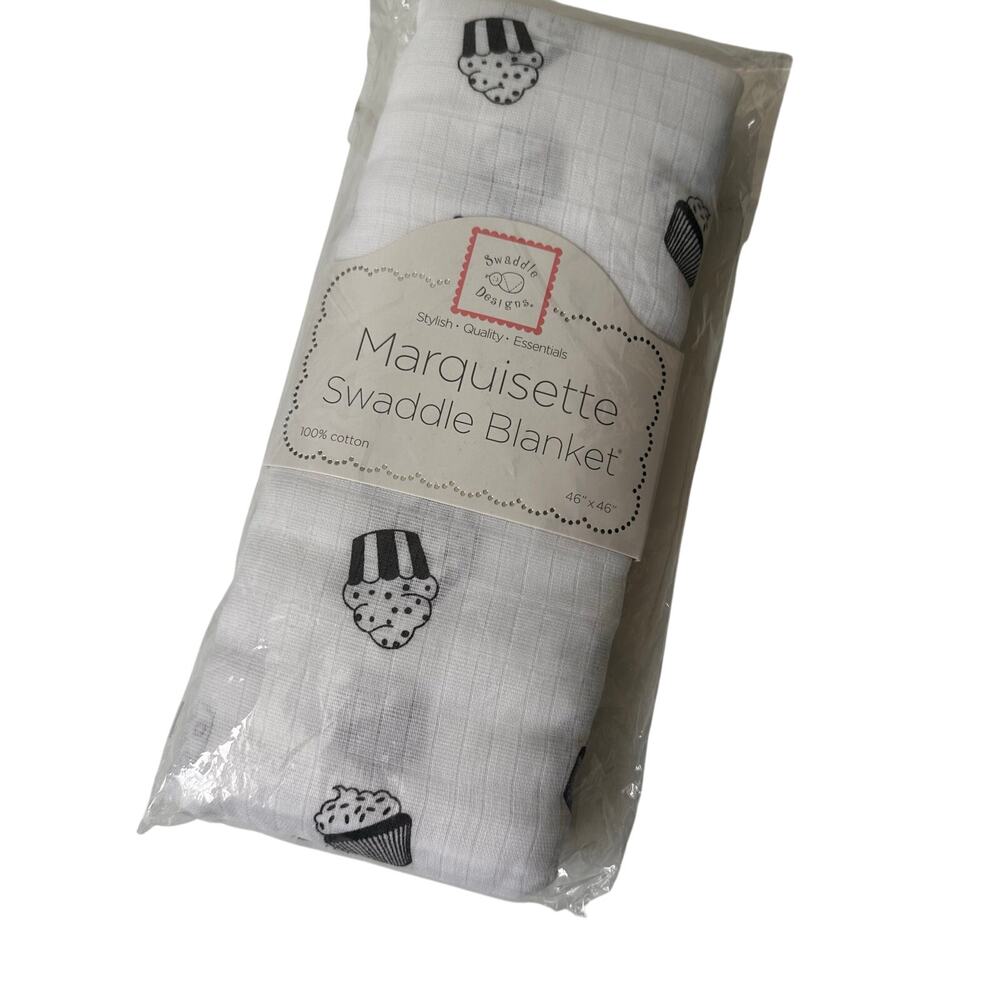 Swaddle Designs Marquisette Blanket - Cupcake Print